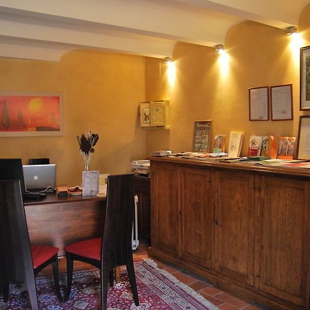 Borgo Dei Corsi Holiday House Reggiolo Ngoại thất bức ảnh