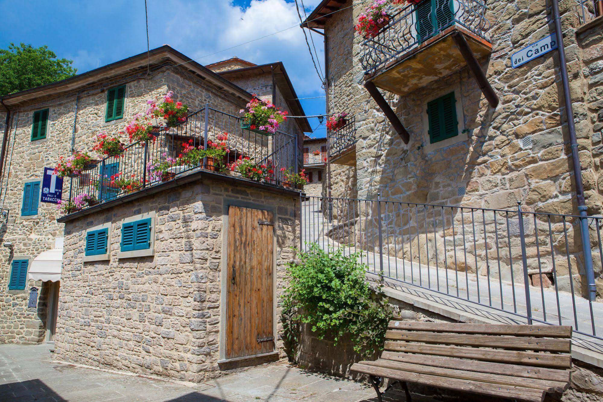 Borgo Dei Corsi Holiday House Reggiolo Ngoại thất bức ảnh