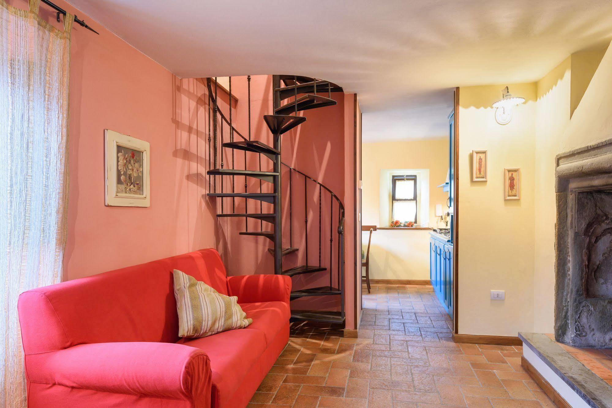 Borgo Dei Corsi Holiday House Reggiolo Ngoại thất bức ảnh