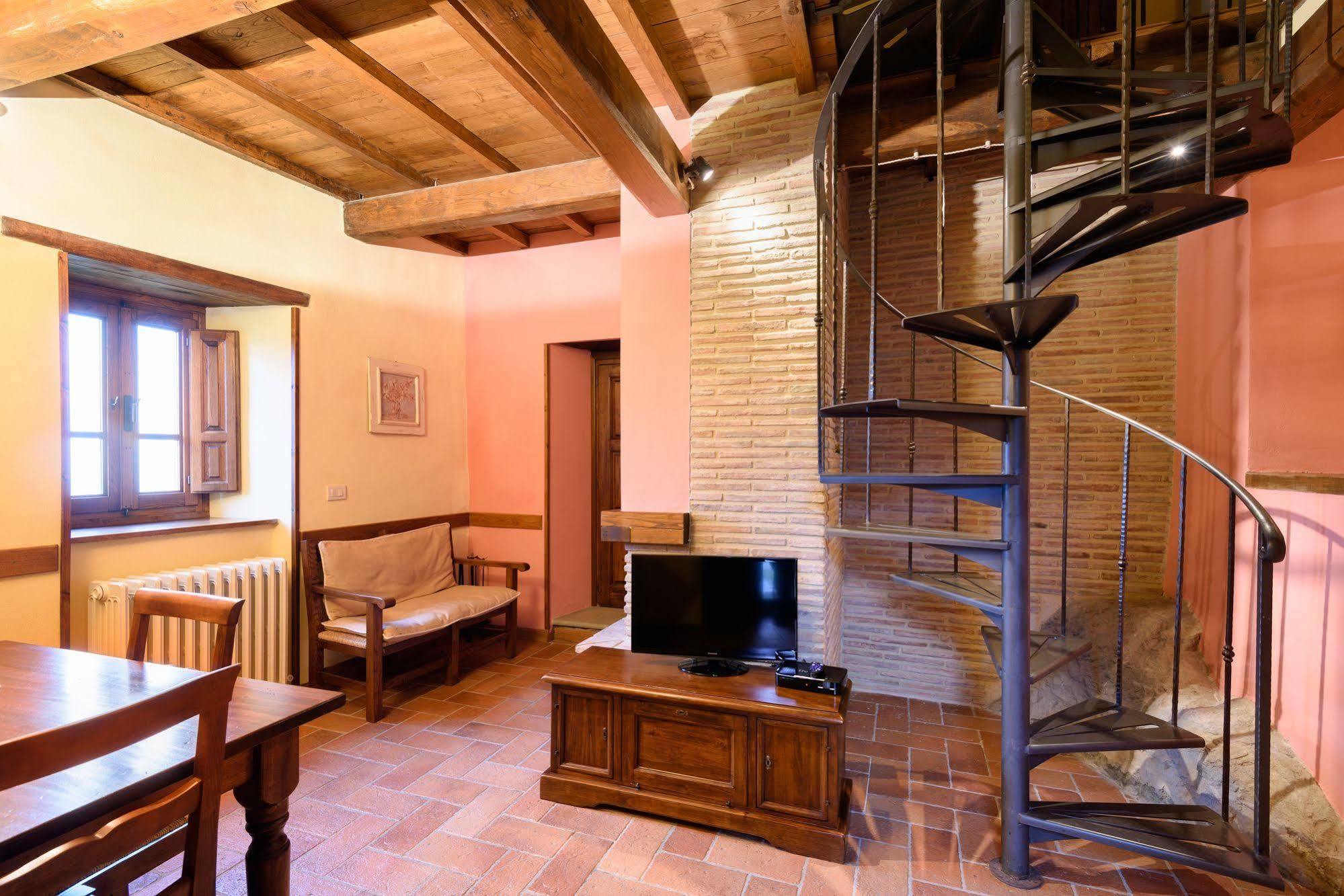 Borgo Dei Corsi Holiday House Reggiolo Ngoại thất bức ảnh