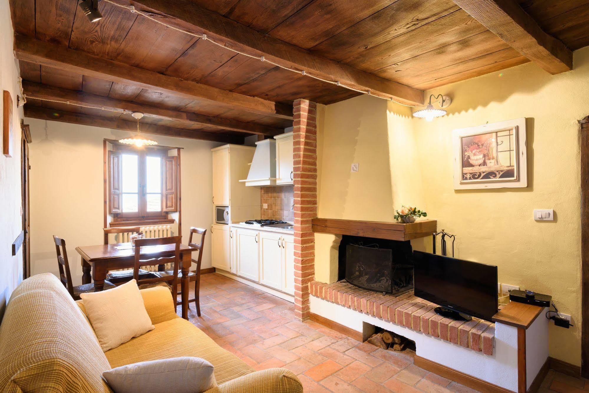 Borgo Dei Corsi Holiday House Reggiolo Ngoại thất bức ảnh