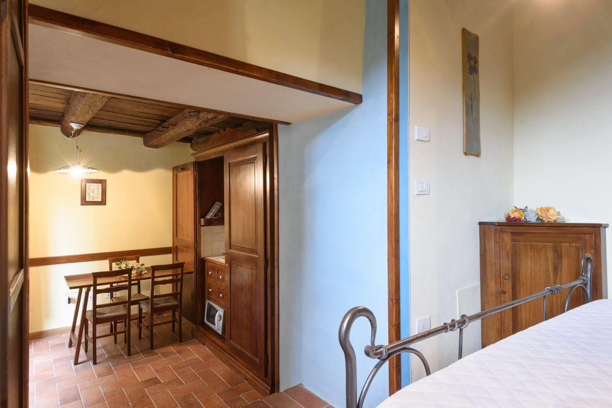 Borgo Dei Corsi Holiday House Reggiolo Ngoại thất bức ảnh