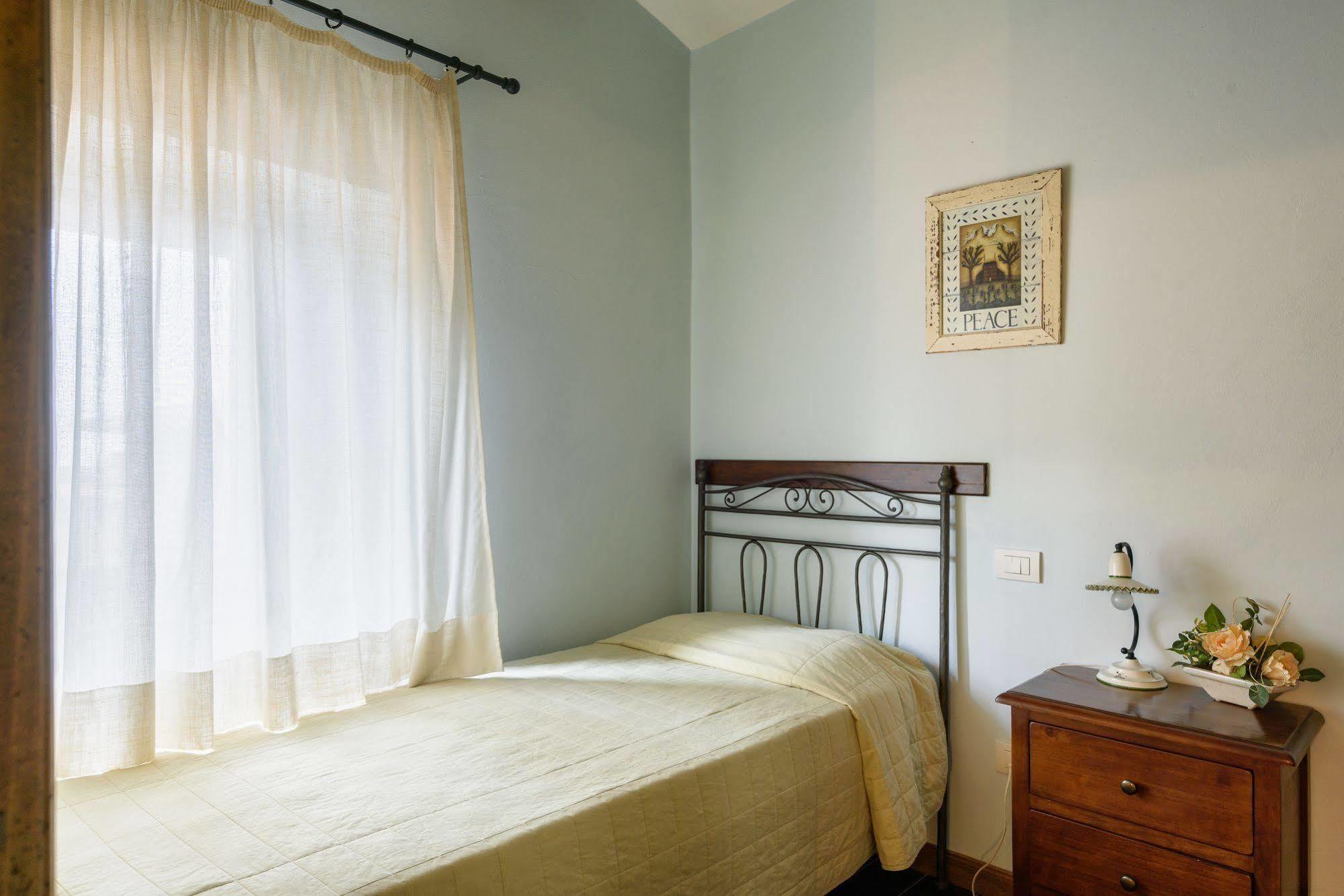 Borgo Dei Corsi Holiday House Reggiolo Ngoại thất bức ảnh