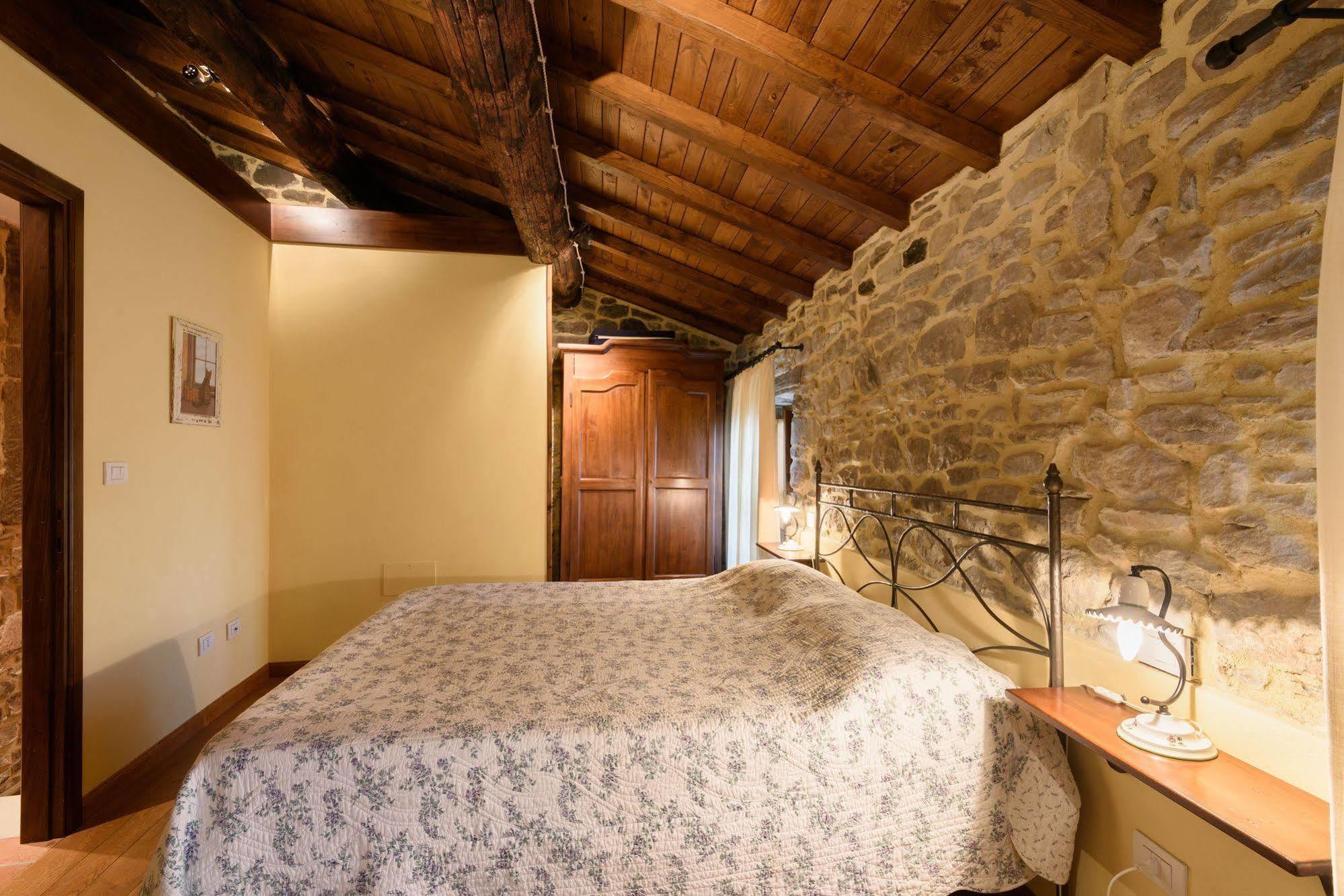 Borgo Dei Corsi Holiday House Reggiolo Ngoại thất bức ảnh